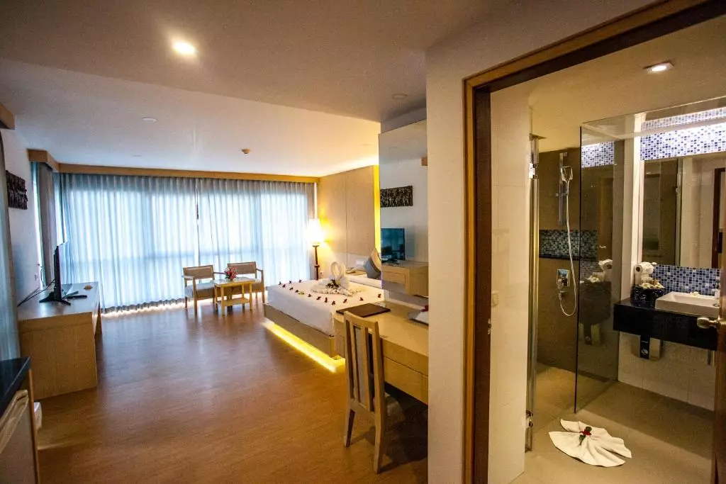 Phi Phi Harbour View Hotel
